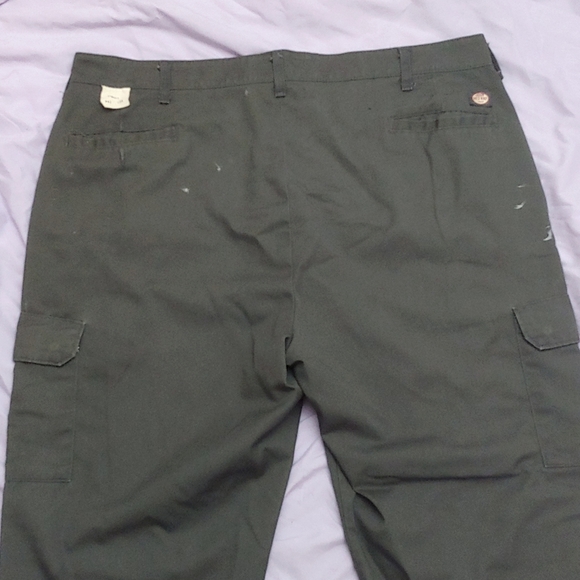 RED KAP CARGO WORK PANTS * GRAY * SIZE 42X34 * 6 POCKETS * CARGO - Picture 5 of 6